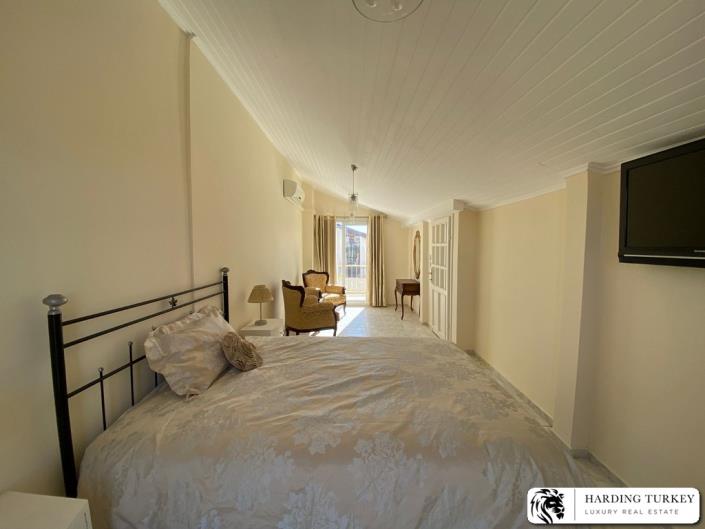 Image No.36-4 Bed Semi-Detached for sale