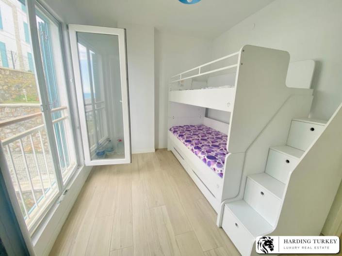 Image No.26-2 Bed Apartment for sale