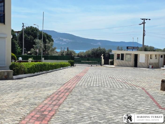 Image No.14-3 Bed Apartment for sale