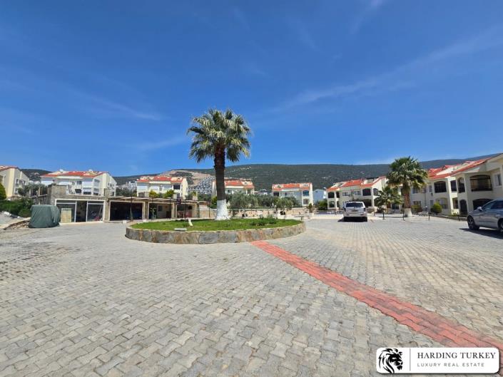 Image No.17-3 Bed Apartment for sale