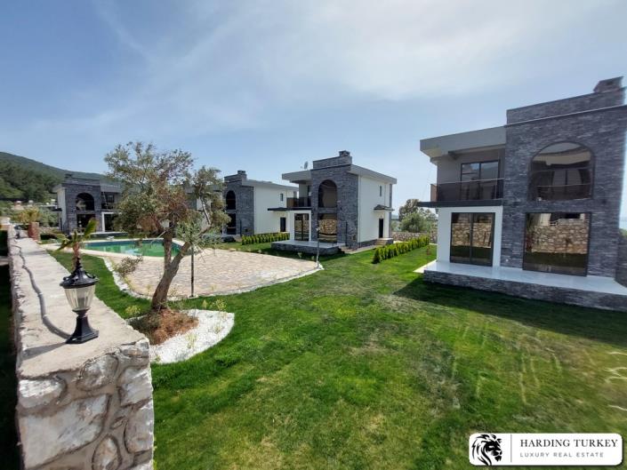 Image No.1-3 Bed Villa / Detached for sale