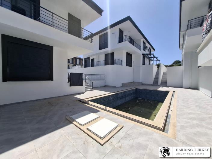 Image No.3-3 Bed Semi-Detached for sale