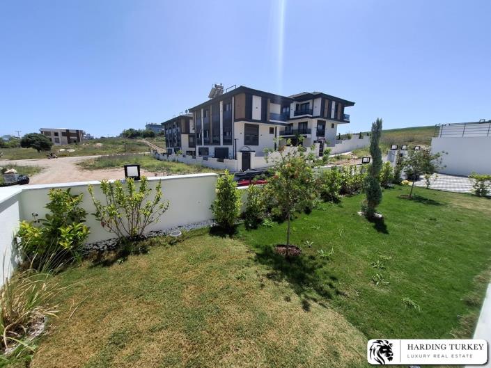 Image No.8-3 Bed Semi-Detached for sale