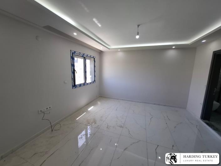 Image No.12-3 Bed Semi-Detached for sale