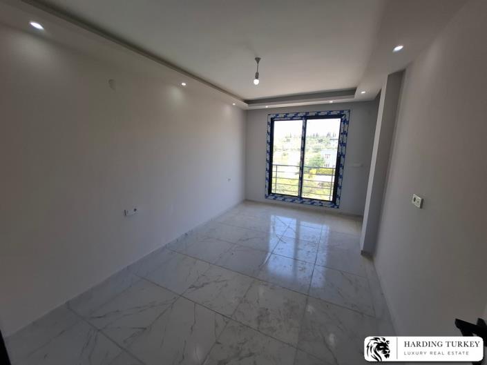 Image No.14-3 Bed Semi-Detached for sale