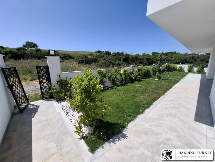 Image No.26-3 Bed Semi-Detached for sale