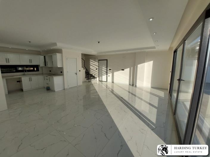 Image No.6-3 Bed Villa / Detached for sale