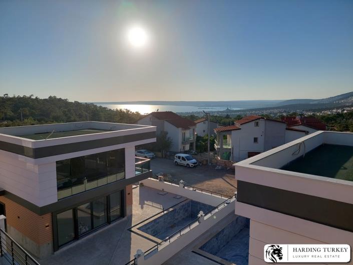 Image No.1-3 Bed Villa / Detached for sale