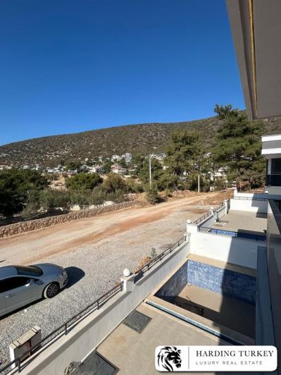 Image No.21-3 Bed Villa / Detached for sale