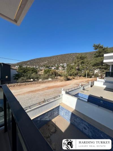 Image No.24-3 Bed Villa / Detached for sale