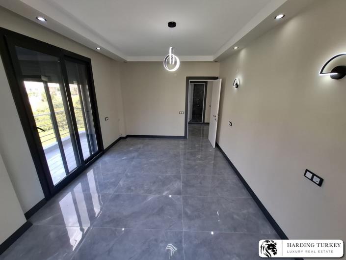 Image No.10-3 Bed Villa / Detached for sale