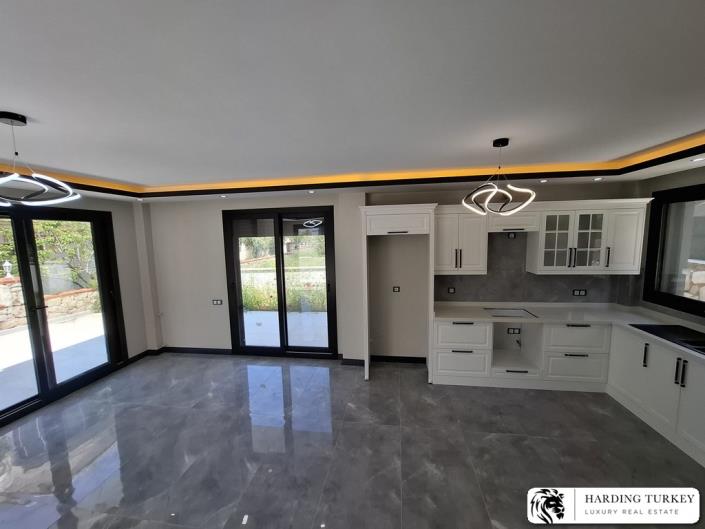 Image No.22-3 Bed Villa / Detached for sale