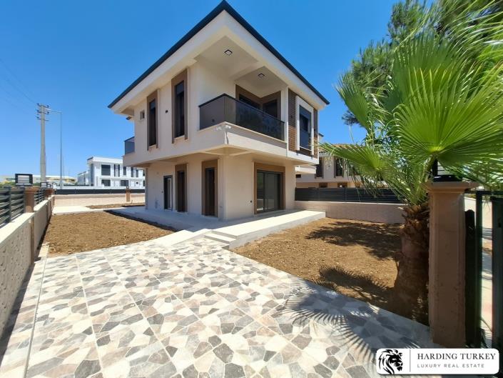 Image No.1-Villa / Détaché de 3 chambres à vendre à Altinkum