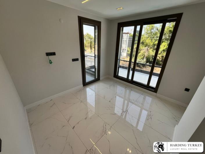 Image No.23-3 Bed Villa / Detached for sale