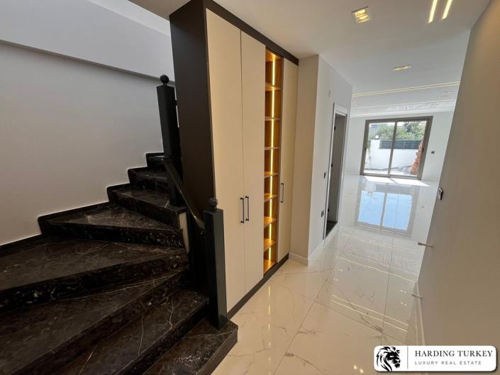 Image No.26-3 Bed Villa / Detached for sale