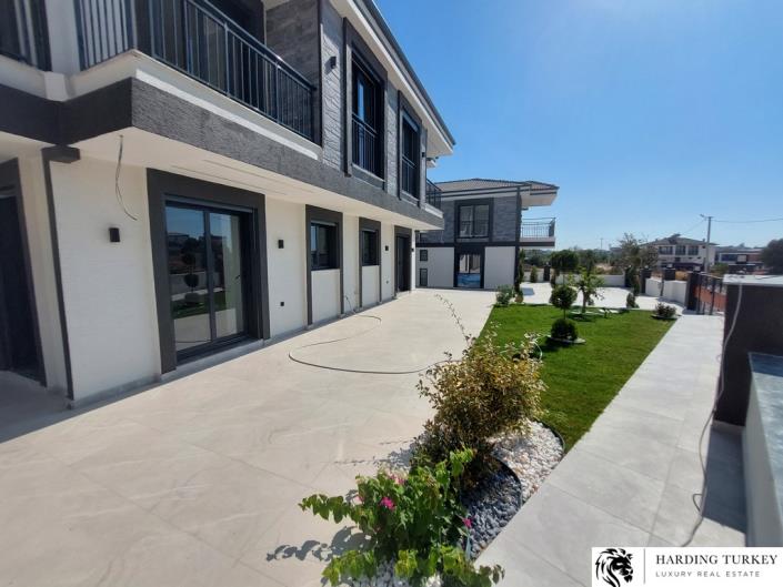 Image No.10-Jumelé de 3 chambres à vendre à Altinkum