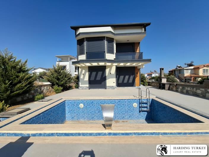 Image No.1-5 Bed Villa / Detached for sale
