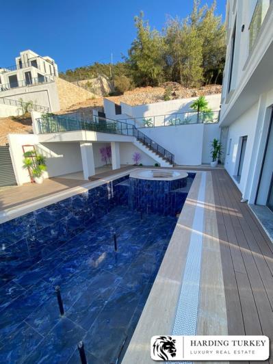 Image No.31-4 Bed Villa / Detached for sale