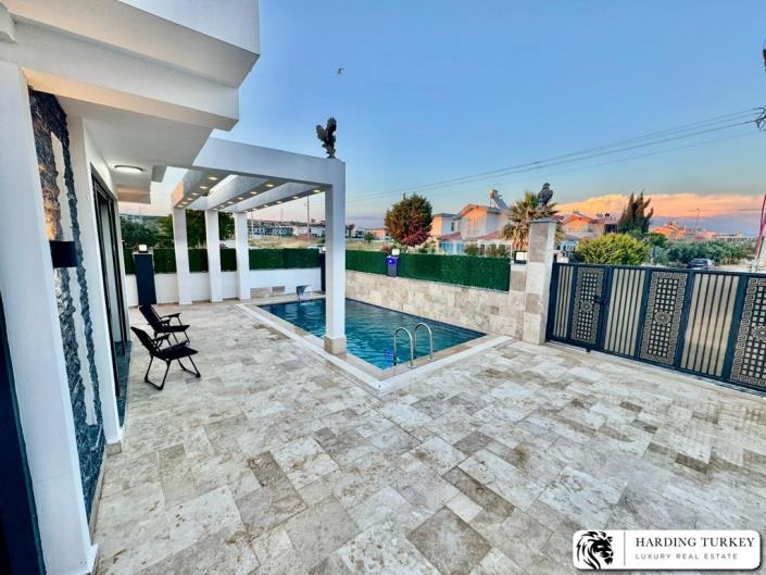 Image No.11-3 Bed Villa / Detached for sale