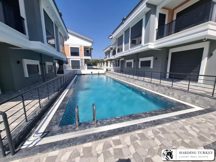 Image No.4-Jumelé de 3 chambres à vendre à Altinkum