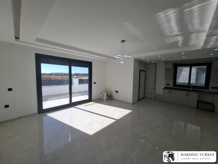 Image No.10-3 Bed Semi-Detached for sale