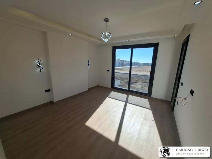 Image No.13-3 Bed Semi-Detached for sale