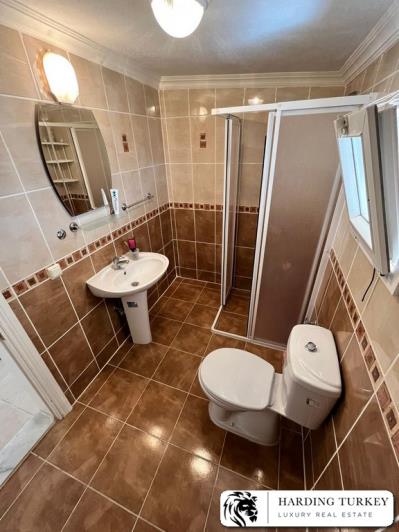 Image No.21-3 Bed Duplex for sale