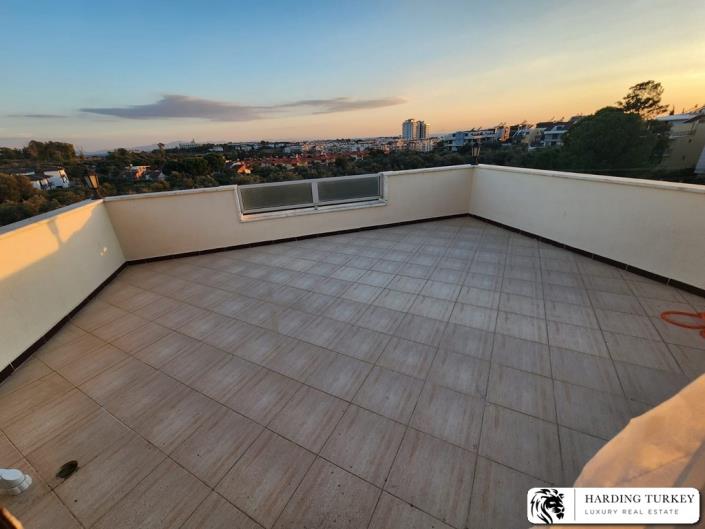 Image No.18-4 Bed Villa / Detached for sale