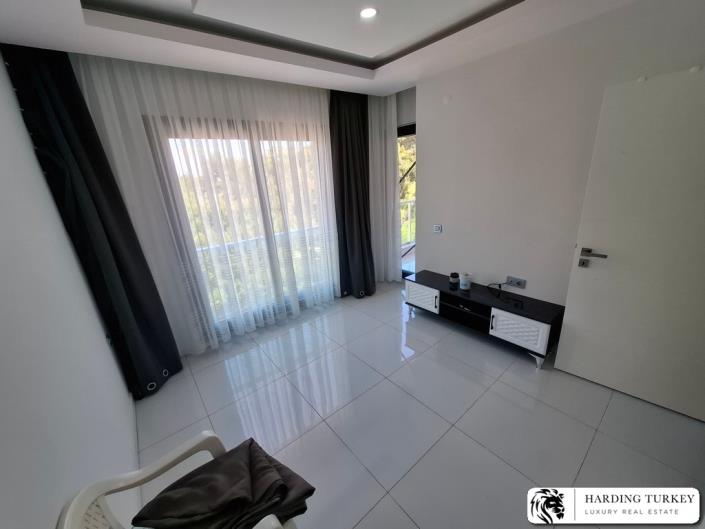 Image No.21-3 Bed Duplex for sale