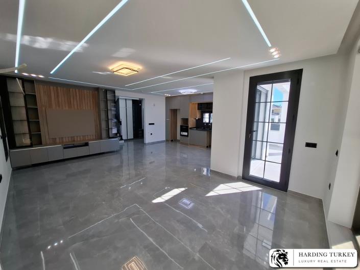 Image No.14-4 Bed Villa / Detached for sale