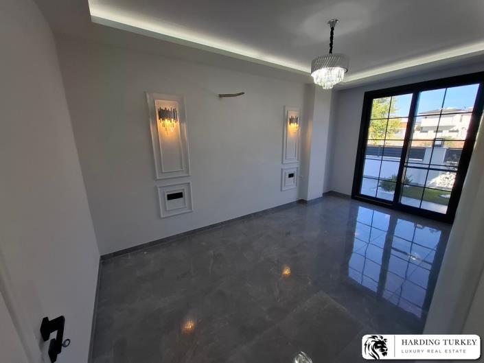 Image No.16-4 Bed Villa / Detached for sale