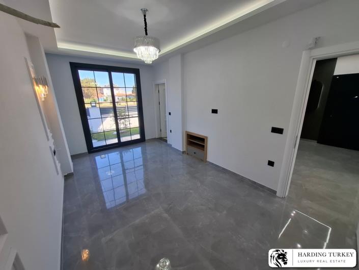 Image No.17-4 Bed Villa / Detached for sale