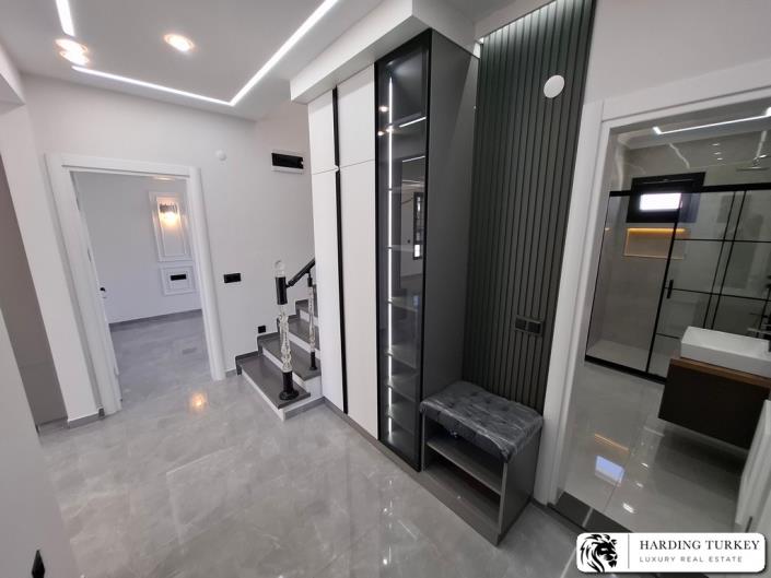 Image No.20-4 Bed Villa / Detached for sale