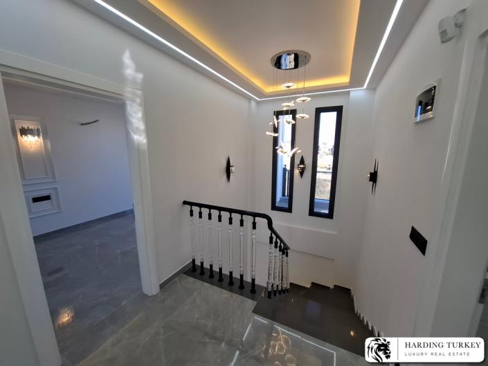 Image No.23-4 Bed Villa / Detached for sale