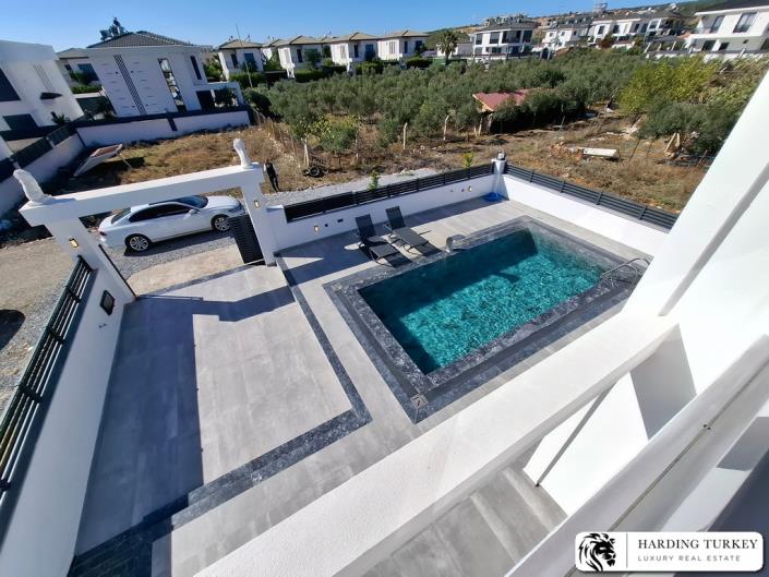 Image No.33-4 Bed Villa / Detached for sale