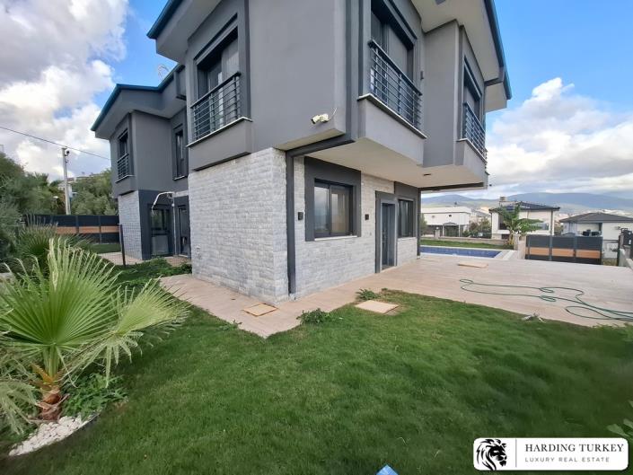 Image No.8-3 Bed Semi-Detached for sale