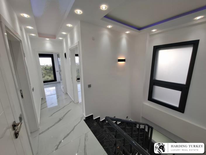 Image No.16-3 Bed Semi-Detached for sale