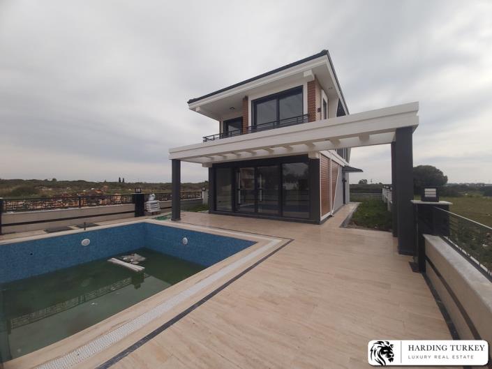 Image No.2-3 Bed Villa / Detached for sale