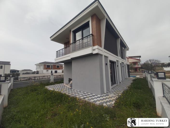 Image No.10-3 Bed Villa / Detached for sale