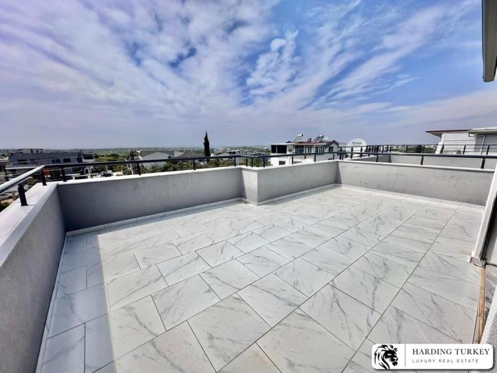 Altinkum, Semi-Detached