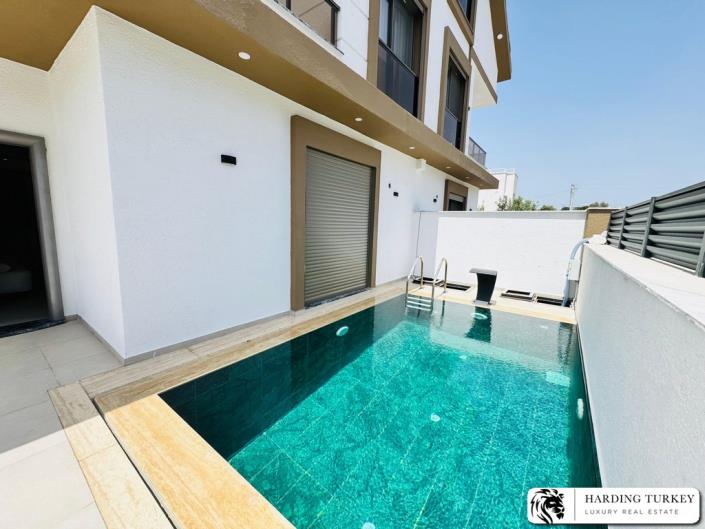 Image No.24-3 Bed Semi-Detached for sale