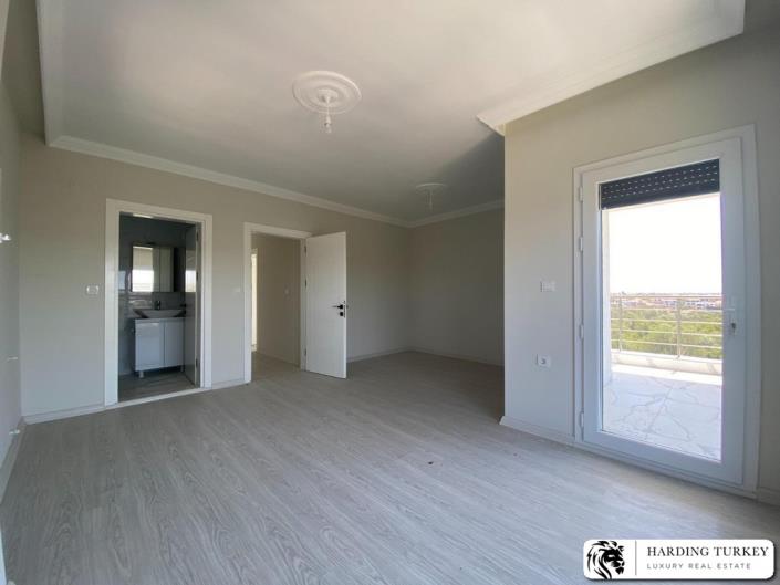 Image No.6-4 Bed Villa / Detached for sale