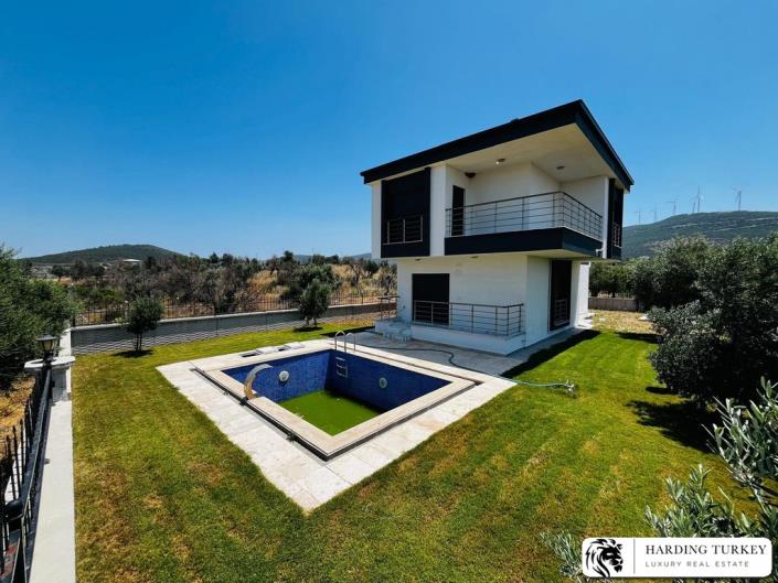 Image No.1-4 Bed Villa / Detached for sale