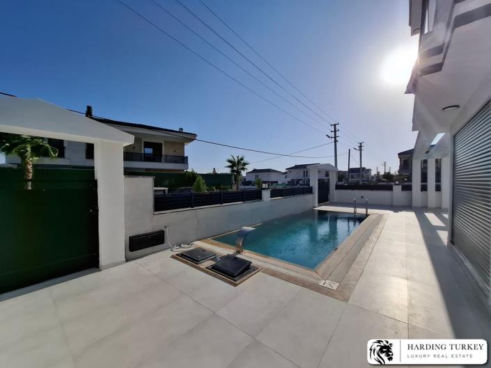 Image No.4-4 Bed Villa / Detached for sale