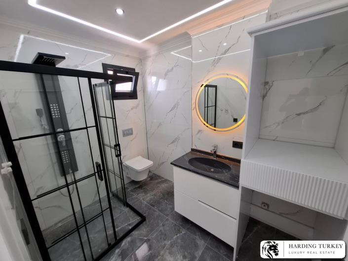 Image No.18-4 Bed Villa / Detached for sale