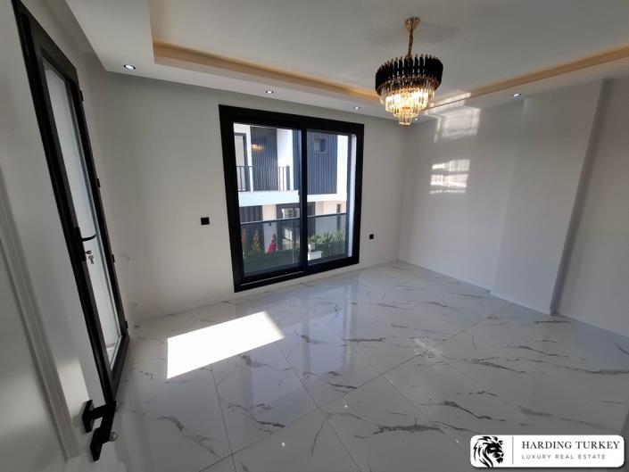 Image No.24-4 Bed Villa / Detached for sale