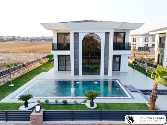 Image No.1-Villa / Détaché de 4 chambres à vendre à Altinkum