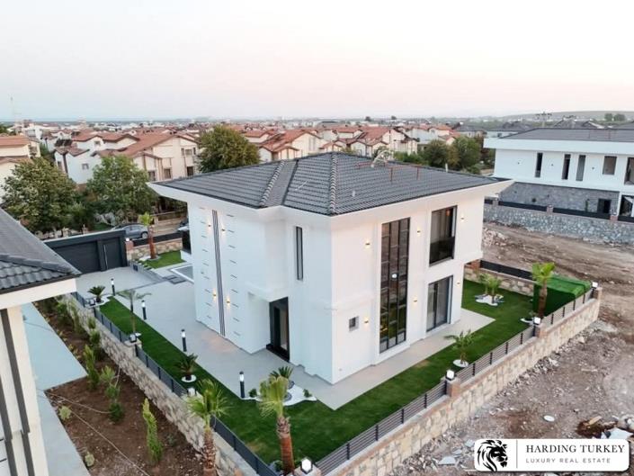 Image No.6-Villa / Détaché de 4 chambres à vendre à Altinkum