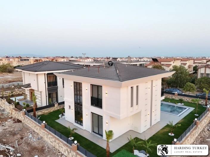 Image No.8-Villa / Détaché de 4 chambres à vendre à Altinkum