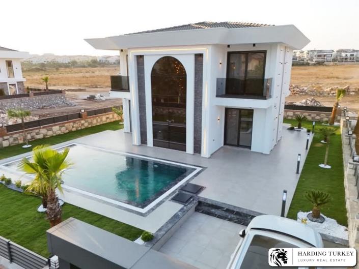 Image No.12-Villa / Détaché de 4 chambres à vendre à Altinkum